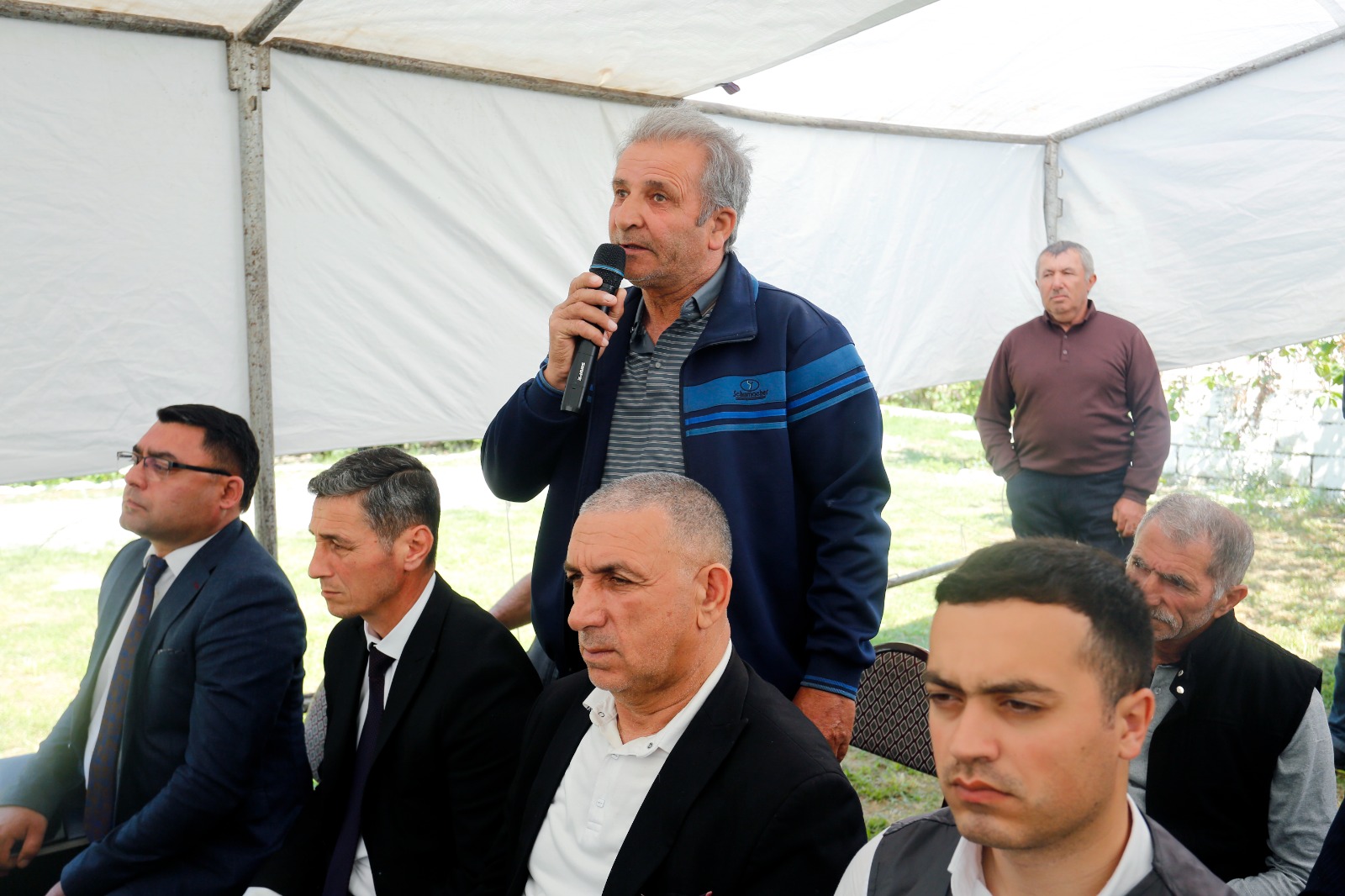 Xaçmazın Xuray kəndində səyyar qəbul keçirilib (FOTO)