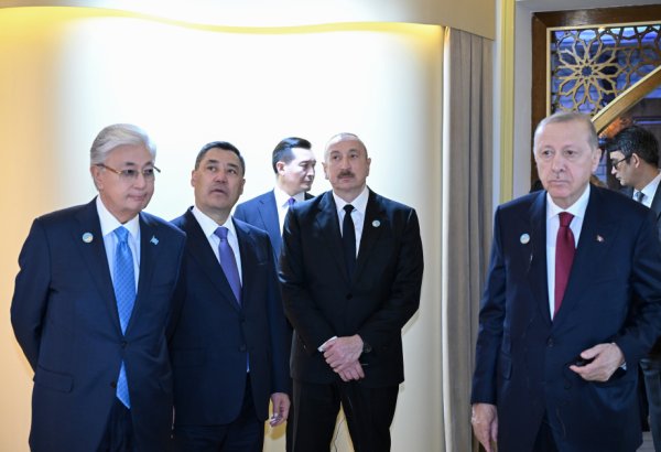Prezident İlham Əliyev və TDT-nin qeyri-rəsmi Zirvə görüşünün digər iştirakçıları Türküstanda bir sıra mədəni məkanlarla tanış olublar (FOTO/VİDEO) (YENİLƏNİB)