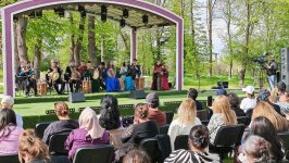“Xarıbülbül” festivalı Səkinə İsmayılova və tələbələrinin konserti ilə başa çatıb (FOTO/VİDEO)