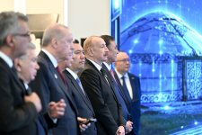 Prezident İlham Əliyev və TDT-nin qeyri-rəsmi Zirvə görüşünün digər iştirakçıları Türk Sivilizasiyası Mərkəzinin təməlqoyma mərasimində iştirak ediblər (FOTO)