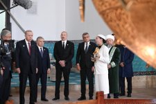 Prezident İlham Əliyev və TDT-nin qeyri-rəsmi Zirvə görüşünün digər iştirakçıları Türküstanda bir sıra mədəni məkanlarla tanış olublar (FOTO) (YENİLƏNİB)