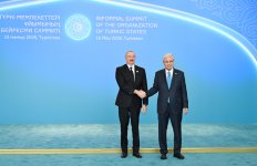 Prezident İlham Əliyev Türküstanda TDT-nin qeyri-rəsmi Zirvə görüşündə çıxış edib (FOTO) (YENİLƏNİB)