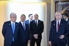 Prezident İlham Əliyev və TDT-nin qeyri-rəsmi Zirvə görüşünün digər iştirakçıları Türküstanda bir sıra mədəni məkanlarla tanış olublar (FOTO) (YENİLƏNİB)