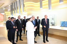 Prezident İlham Əliyev və TDT-nin qeyri-rəsmi Zirvə görüşünün digər iştirakçıları Türküstanda bir sıra mədəni məkanlarla tanış olublar (FOTO) (YENİLƏNİB)