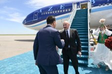 Prezident İlham Əliyev Qazaxıstana işgüzar səfərə gəlib (FOTO)