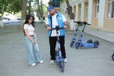 AzMİU-da şəhərsalma mühitində mikromobilliyin qurulması müzakirə edilib (FOTO)