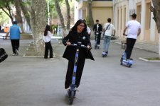 AzMİU-da şəhərsalma mühitində mikromobilliyin qurulması müzakirə edilib (FOTO)