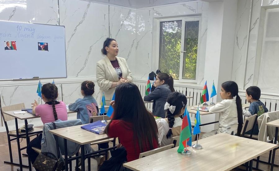 Ulu Öndər Heydər Əliyevin əziz xatirəsi Orta Asiya və Gürcüstanda silsilə tədbirlərlə anılıb (FOTO)
