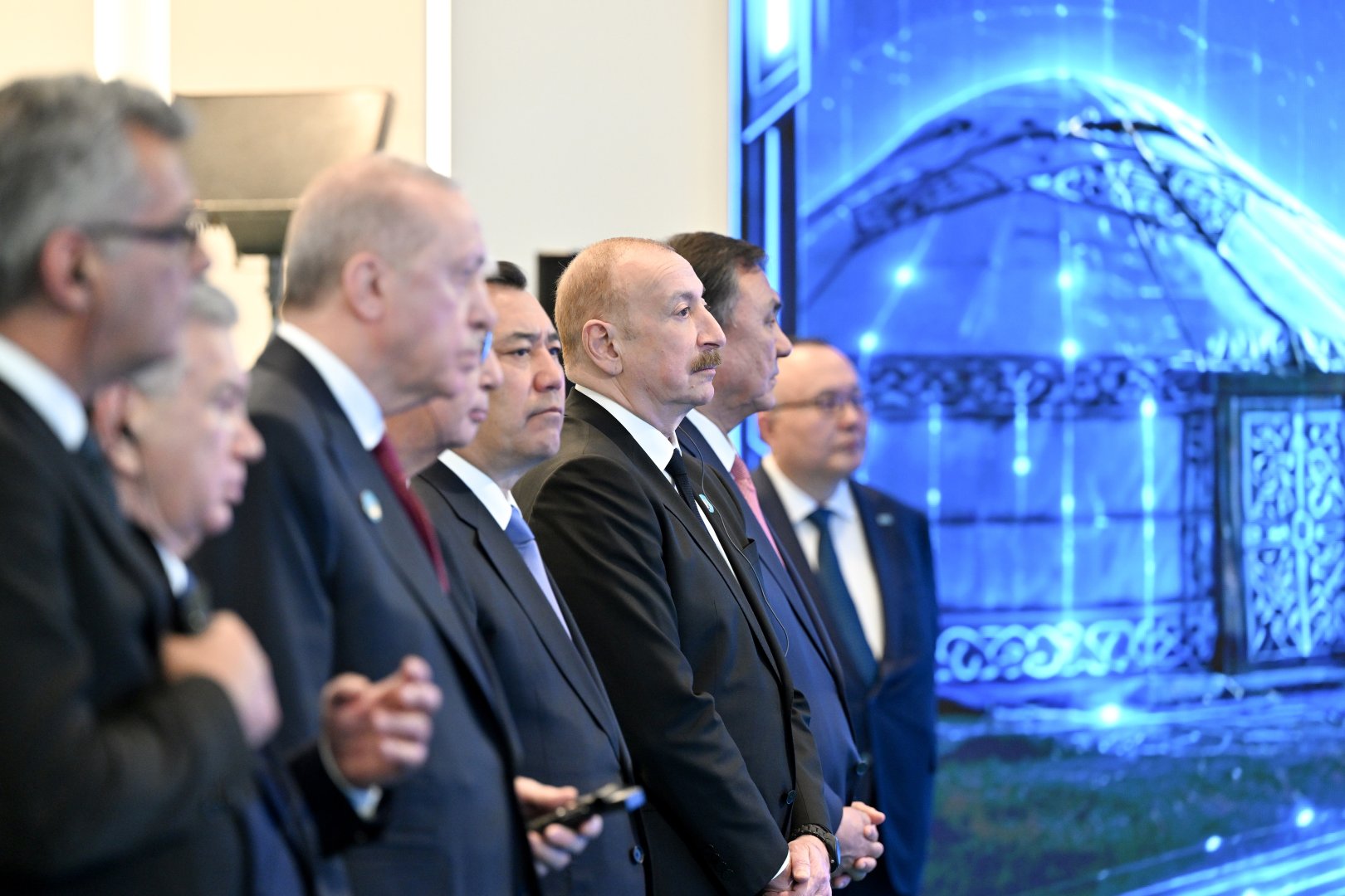 Prezident İlham Əliyev və TDT-nin qeyri-rəsmi Zirvə görüşünün digər iştirakçıları Türk Sivilizasiyası Mərkəzinin təməlqoyma mərasimində iştirak ediblər (FOTO)