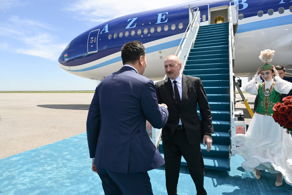 Prezident İlham Əliyev Qazaxıstana işgüzar səfərə gəlib (FOTO)