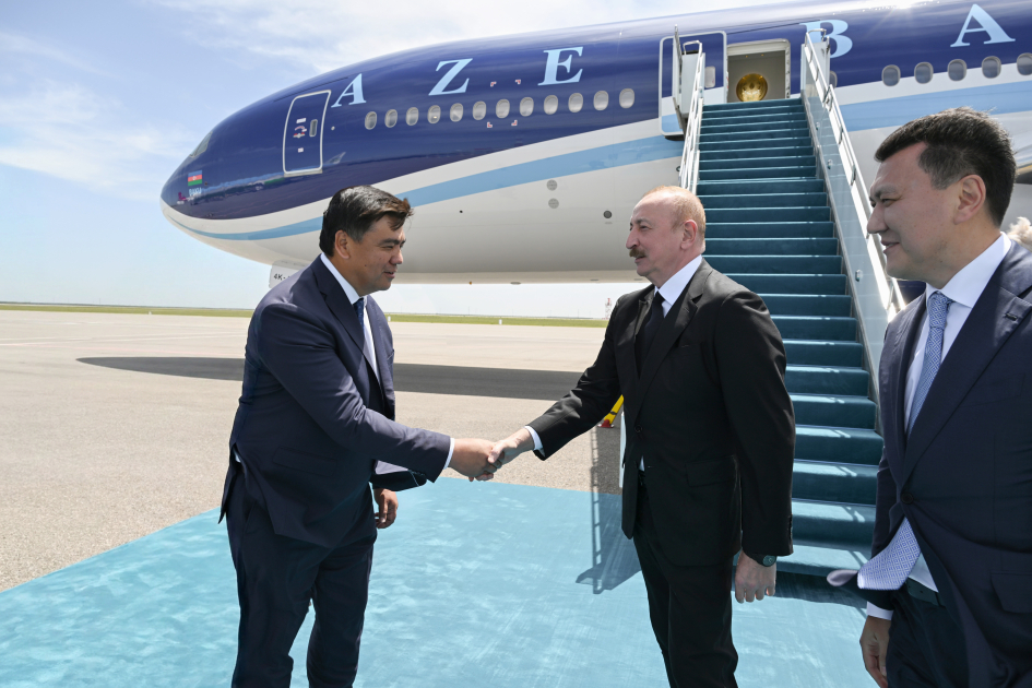 Prezident İlham Əliyev Qazaxıstana işgüzar səfərə gəlib (FOTO)