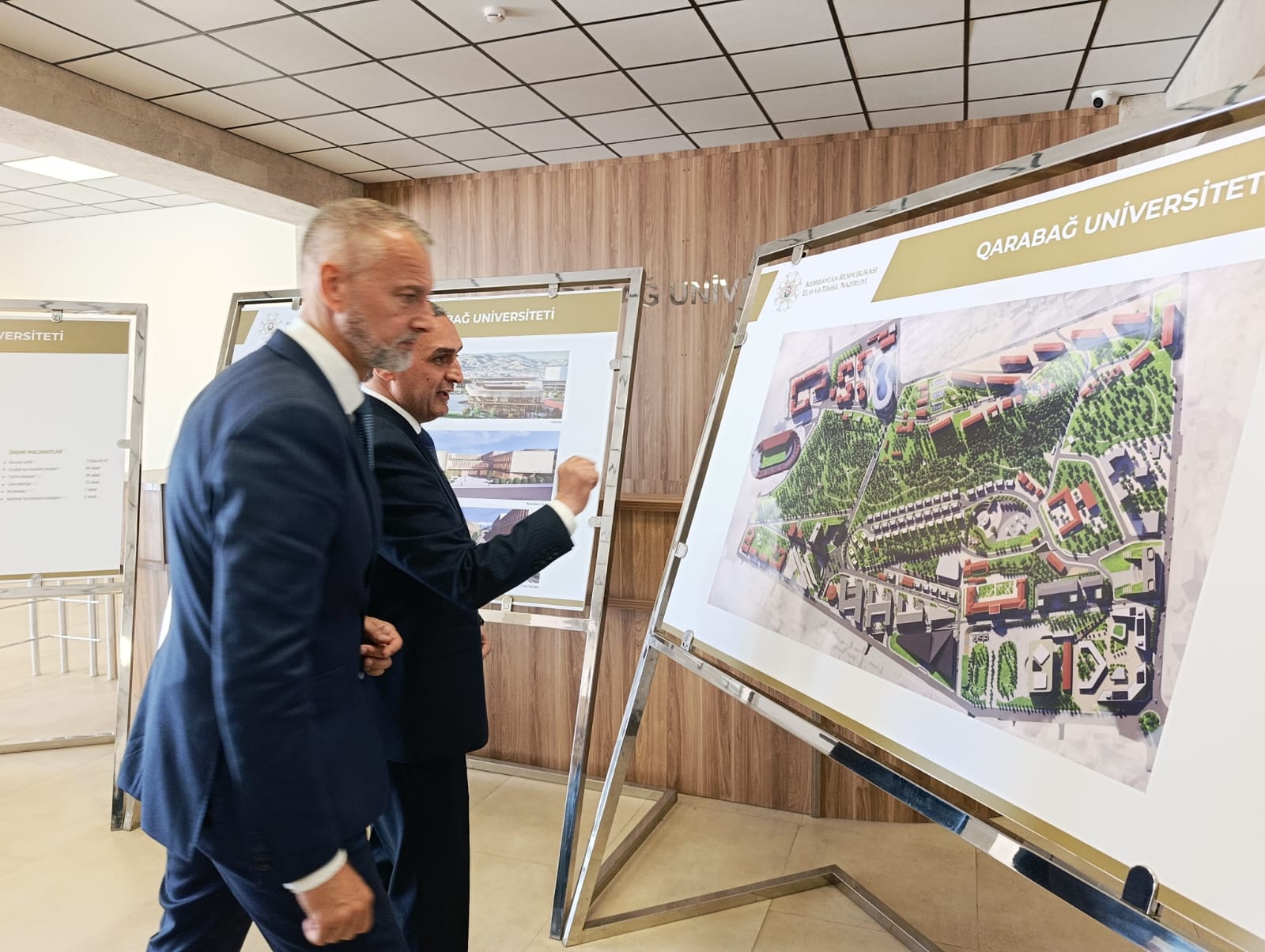 Slovakiya Milli Şurası sədrinin başçılıq etdiyi nümayəndə heyəti Xankəndidə quruculuq işləri ilə tanış olub (FOTO)