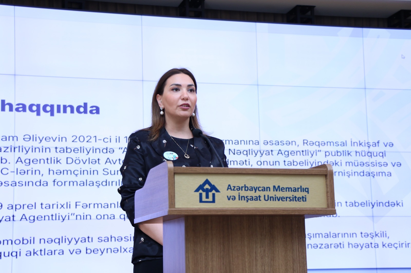 AzMİU-da şəhərsalma mühitində mikromobilliyin qurulması müzakirə edilib (FOTO)
