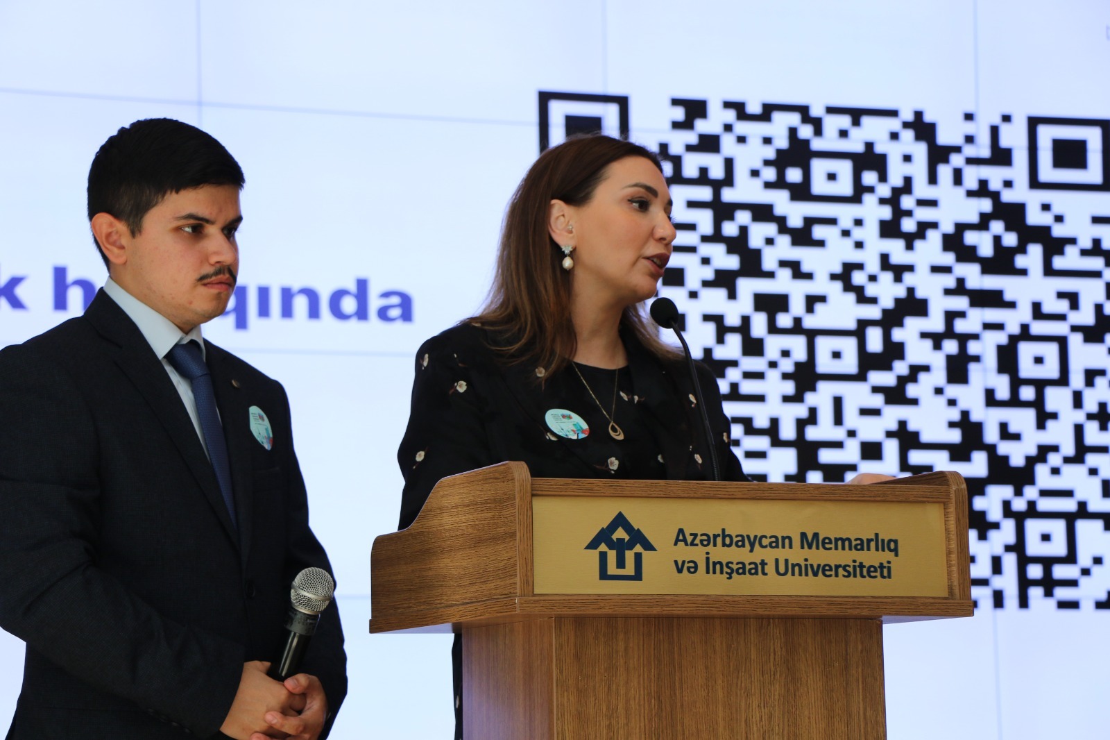 AzMİU-da şəhərsalma mühitində mikromobilliyin qurulması müzakirə edilib (FOTO)