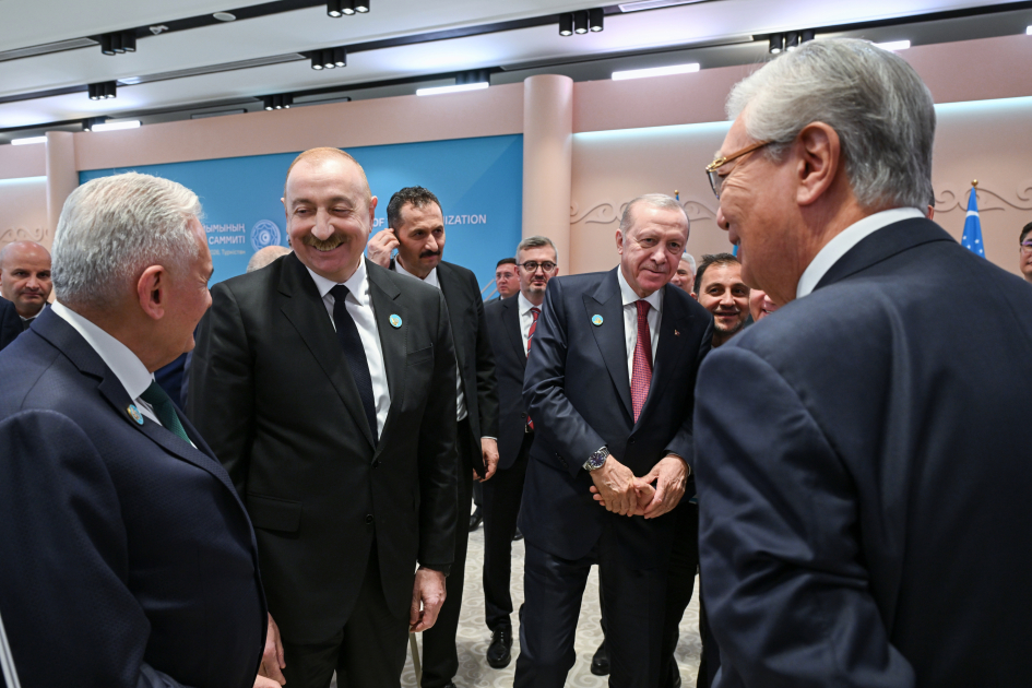 Prezident İlham Əliyev Türküstanda TDT-nin qeyri-rəsmi Zirvə görüşündə iştirak edib (FOTO/VİDEO)(YENİLƏNİB)