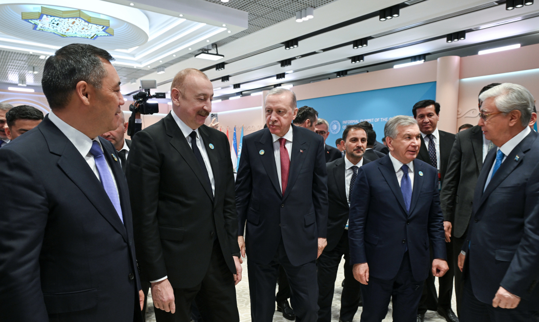 Prezident İlham Əliyev Türküstanda TDT-nin qeyri-rəsmi Zirvə görüşündə iştirak edib (FOTO/VİDEO)(YENİLƏNİB)