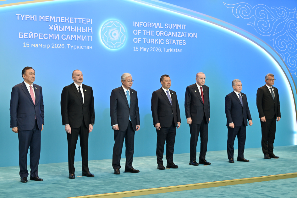 Prezident İlham Əliyev Türküstanda TDT-nin qeyri-rəsmi Zirvə görüşündə çıxış edib (FOTO) (YENİLƏNİB)