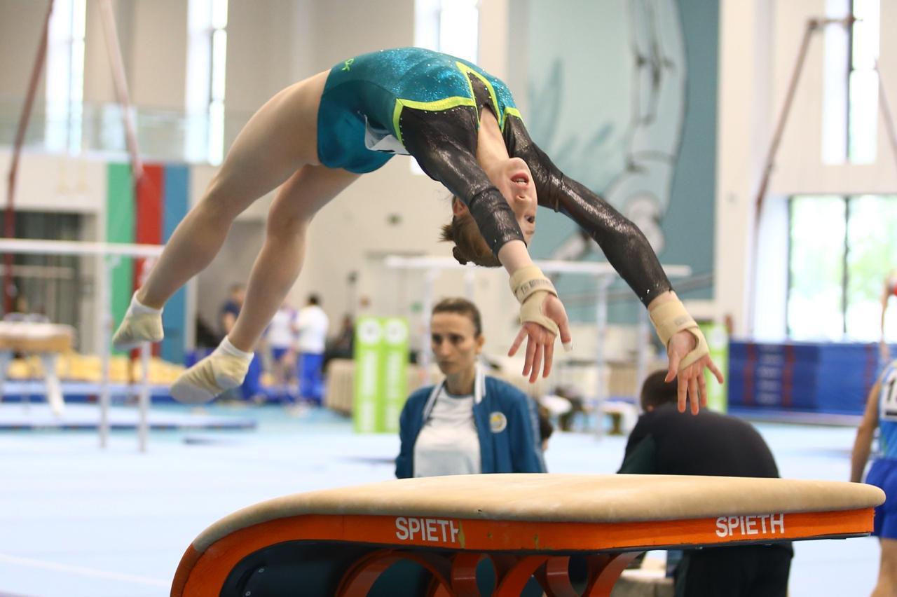 Gimnastlarımız turniri 16 medalla başa vurublar (FOTO)