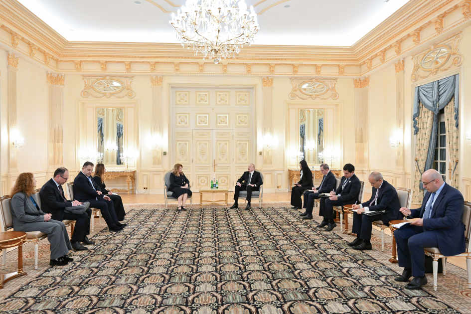 Prezident İlham Əliyev Bolqarıstan Prezidenti ilə görüşüb (FOTO)