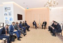 Prezident İlham Əliyev Keniya Prezidentinin başçılıq etdiyi nümayəndə heyəti ilə görüşüb (FOTO)