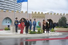 Bakı Olimpiya Stadionunda Azərbaycanın və BMT-nin bayraqları qaldırılıb (FOTO/VİDEO)