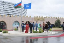 Bakı Olimpiya Stadionunda Azərbaycanın və BMT-nin bayraqları qaldırılıb (FOTO/VİDEO)
