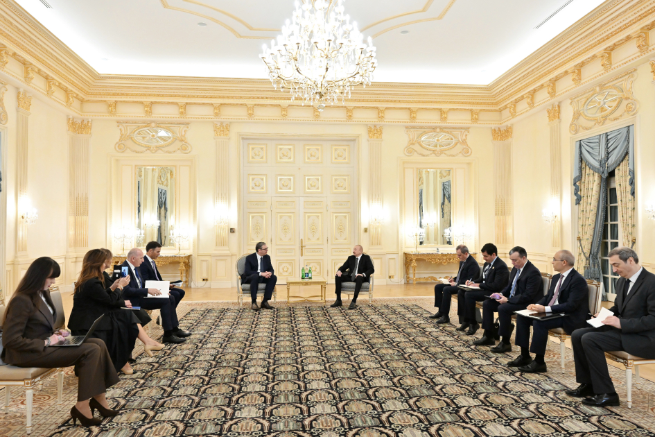 Prezident İlham Əliyev Serbiya Prezidenti ilə görüşüb (FOTO)