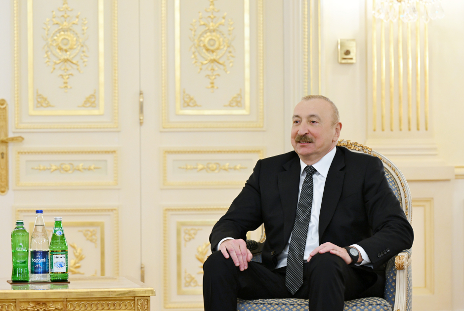 Prezident İlham Əliyev Serbiya Prezidenti ilə görüşüb (FOTO)