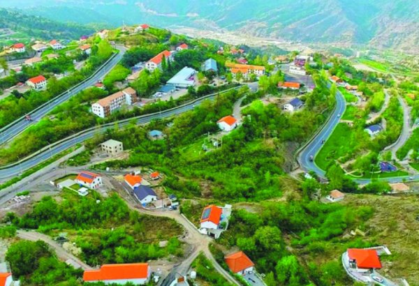 Tarixi dərsdən zəfər reallığına və milli ləyaqətin bərpasına ucalan Laçın - Şərh