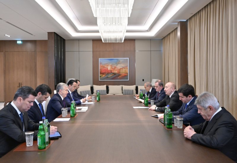 Prezident İlham Əliyev Özbəkistan Prezidenti Şavkat Mirziyoyevlə görüşüb (FOTO/VİDEO)