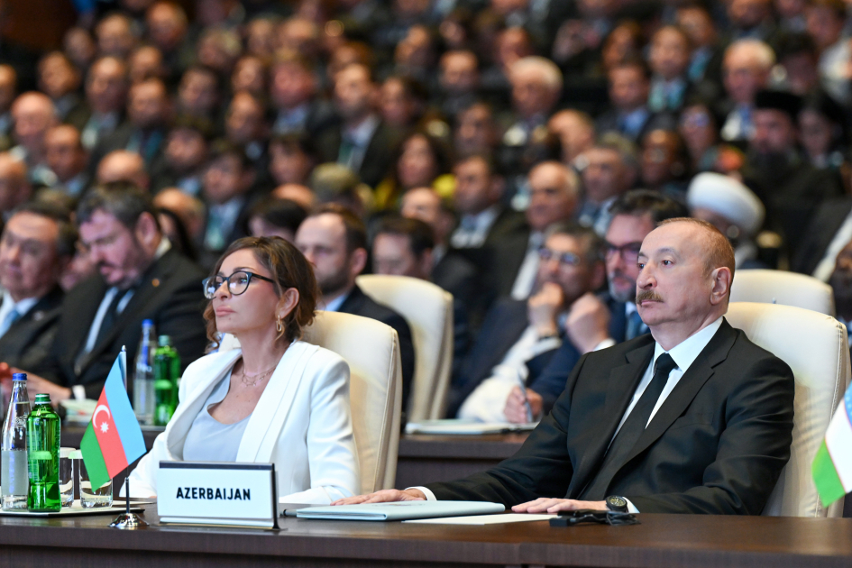 Prezident İlham Əliyev və Birinci xanım Mehriban Əliyeva Ümumdünya Şəhərsalma Forumunun 13-cü Sessiyasının açılış mərasimində iştirak ediblər (FOTO/VİDEO)