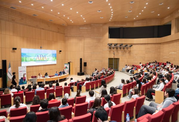 ADA Universitetində VIII Respublika İngilis Dili Olimpiadasının Qalibləri Mükafatlandırılıb (FOTO)