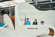 Azərbaycan pavilyonu WUF13 çərçivəsində təşkil olunan “Urban Expo” sərgisində fəaliyyətə başlayıb (FOTO)
