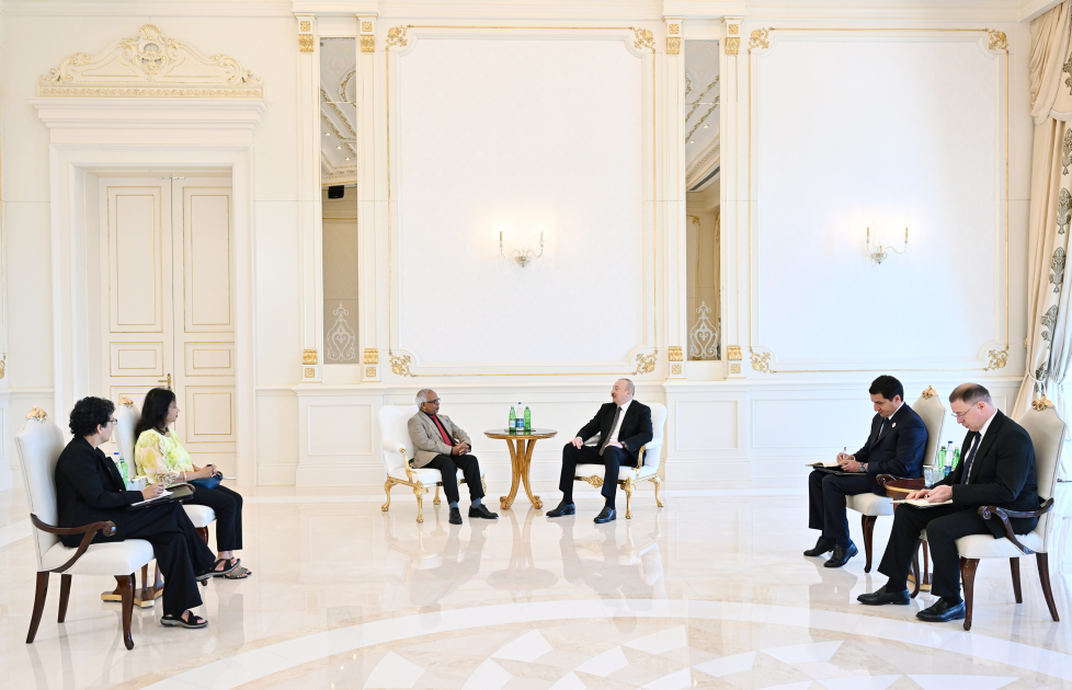 Prezident İlham Əliyev Mavriki Prezidenti ilə görüşüb (FOTO)
