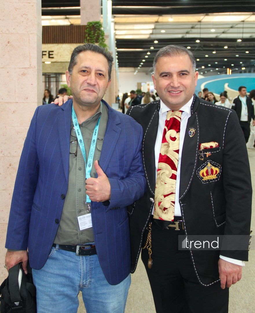 WUF13-ün ən diqqətçəkən milli geyimləri - bütün dünya bir pavilyonda (FOTO)