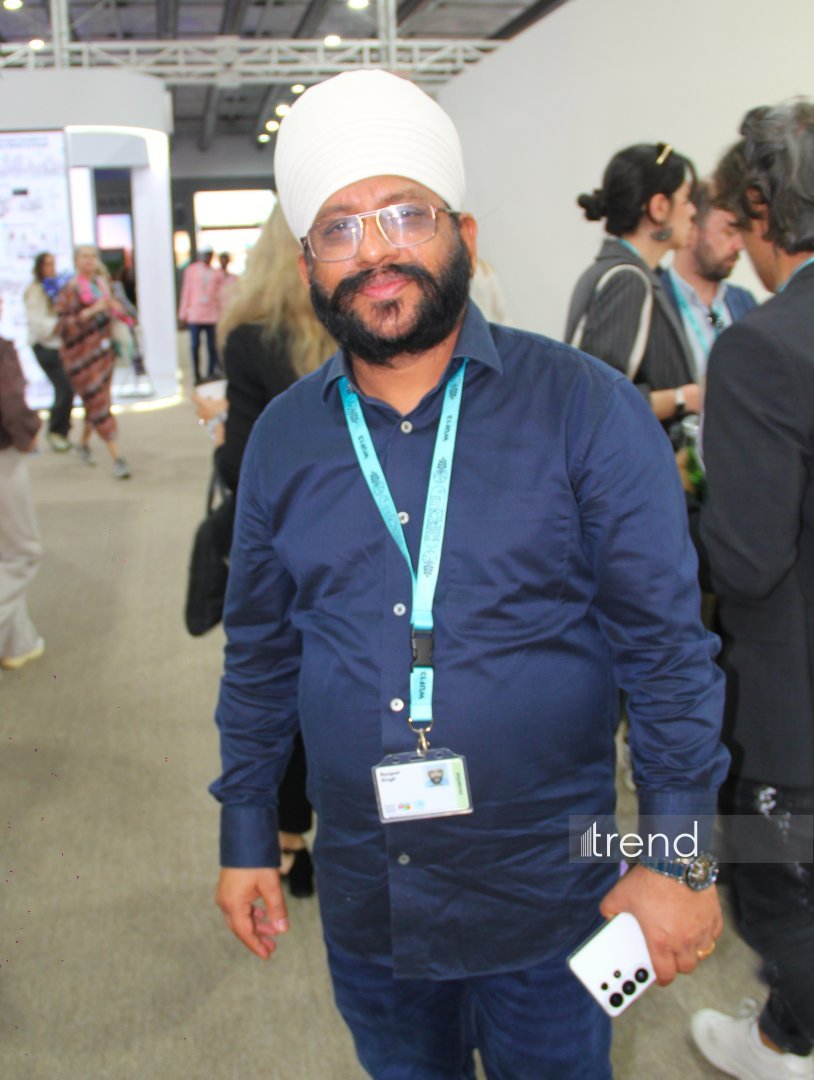 WUF13-ün ən diqqətçəkən milli geyimləri - bütün dünya bir pavilyonda (FOTO)