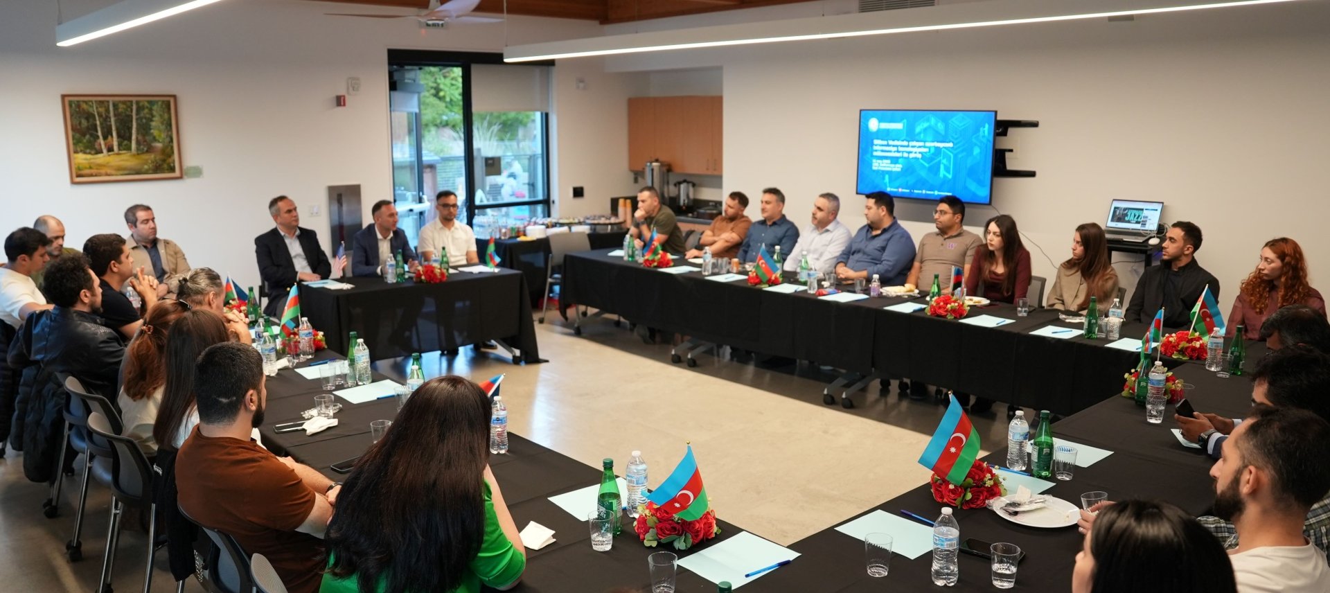 Silikon Vadisindəki azərbaycanlı informasiya texnologiyaları mütəxəssisləri ilə görüş keçirilib (FOTO)