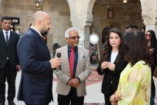Mavriki Respublikasının Prezidenti İçərişəhərlə tanış olub (FOTO)