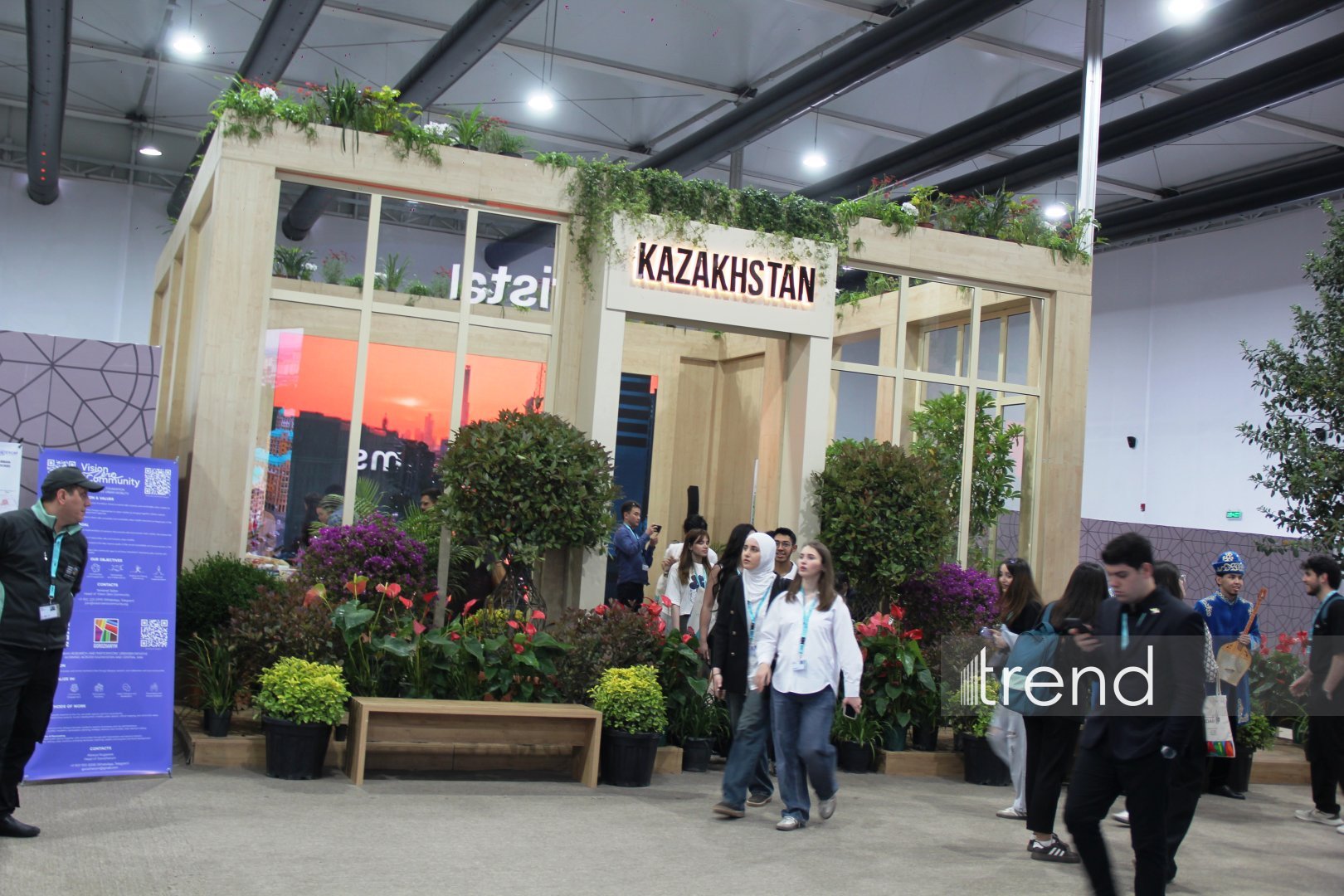 Bakıda WUF13-ün ən kreativ pavilyonları: Qübbələr və ekranlar altında gələcəyin şəhəri (FOTO)