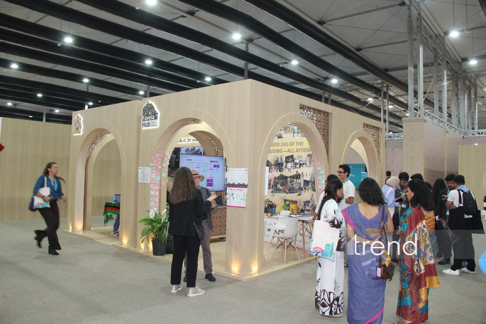 Bakıda WUF13-ün ən kreativ pavilyonları: Qübbələr və ekranlar altında gələcəyin şəhəri (FOTO)