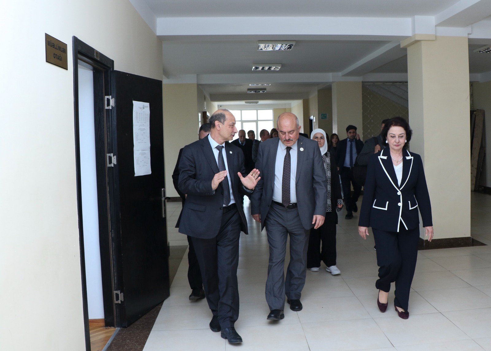 Fələstinin yerli özünüidarəetmə naziri, AzMİU məzunu Sami Hijjawi doğma universitetində (FOTO)