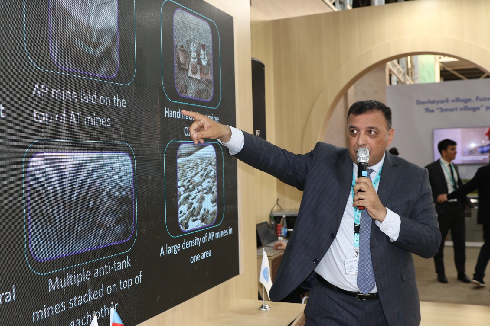 BAMF WUF13-də: minaların şəhərsalmada yaratdığı problemlər müzakirə olundu (FOTO)