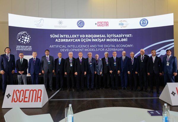 UNEC VIII İqtisadiyyat və İdarəetmə Sahəsində Tədqiqatçıların beynəlxalq elmi konfransı öz işinə başlayıb (FOTO)