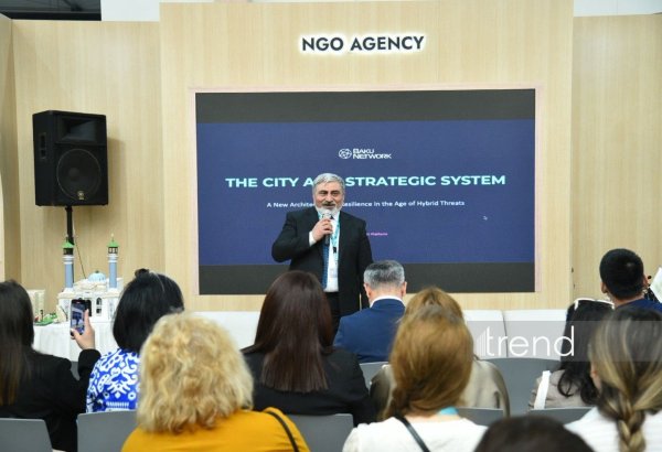 Baku Network WUF13-də: ekspertlər hibrid təhdidlər şəraitində şəhərlərin gələcəyindən danışıblar (FOTO)