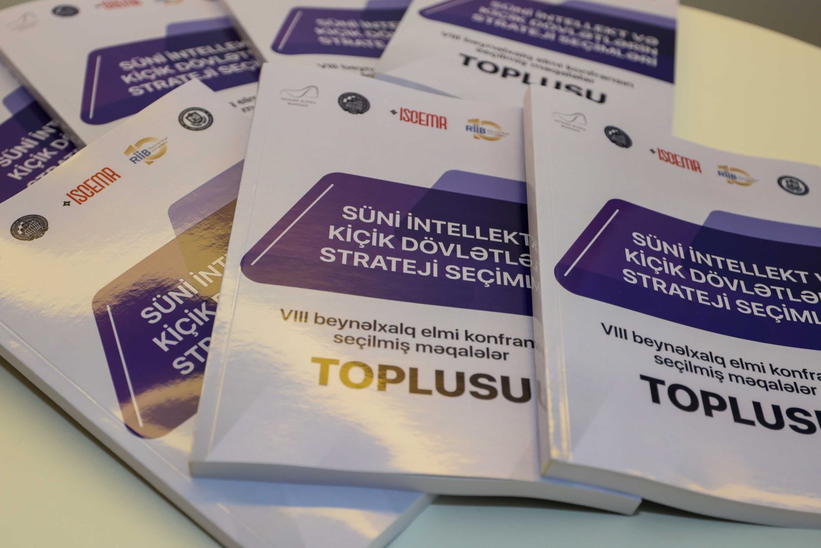 UNEC VIII İqtisadiyyat və İdarəetmə Sahəsində Tədqiqatçıların beynəlxalq elmi konfransı öz işinə başlayıb (FOTO)