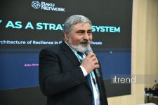 Baku Network WUF13-də: ekspertlər hibrid təhdidlər şəraitində şəhərlərin gələcəyindən danışıblar (FOTO)