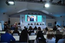 WUF13 çərçivəsində Azərbaycanın ilk milli dayanıqlı inkişaf standartının hazırlanması mövzusunda müzakirə aparılır (FOTO)