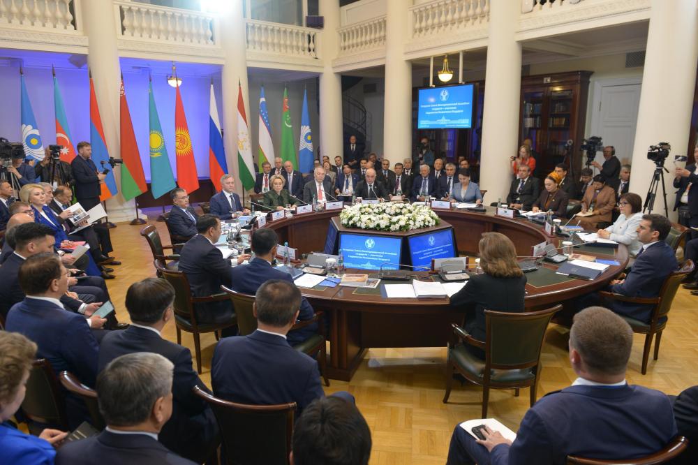 Sahibə Qafarova MDB PA-nın Şura iclasında çıxış edib (FOTO)
