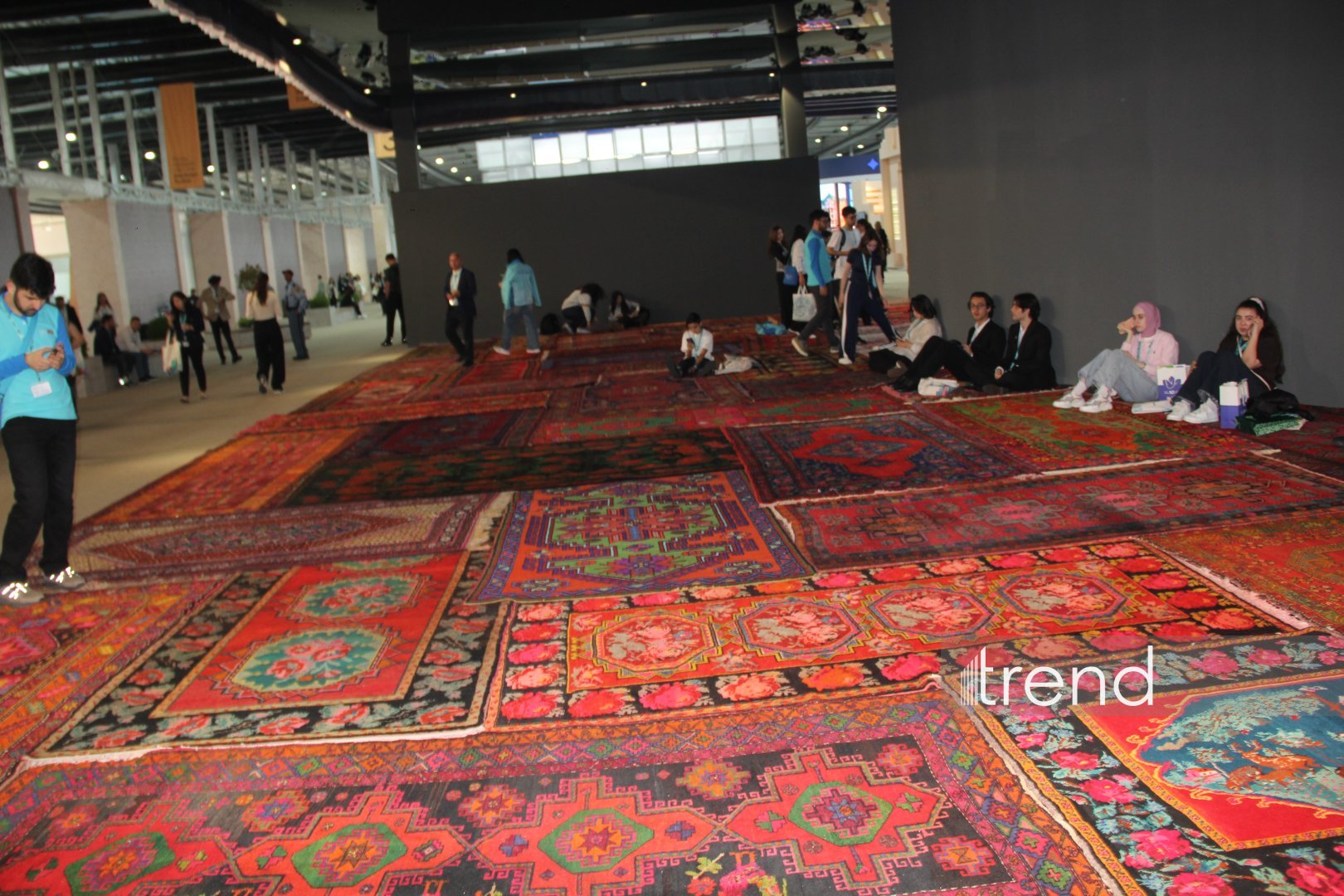 WUF13 - Gələcəyin şəhərlərinin forumu incəsənət və mədəniyyət ocağına çevrilib (FOTO)