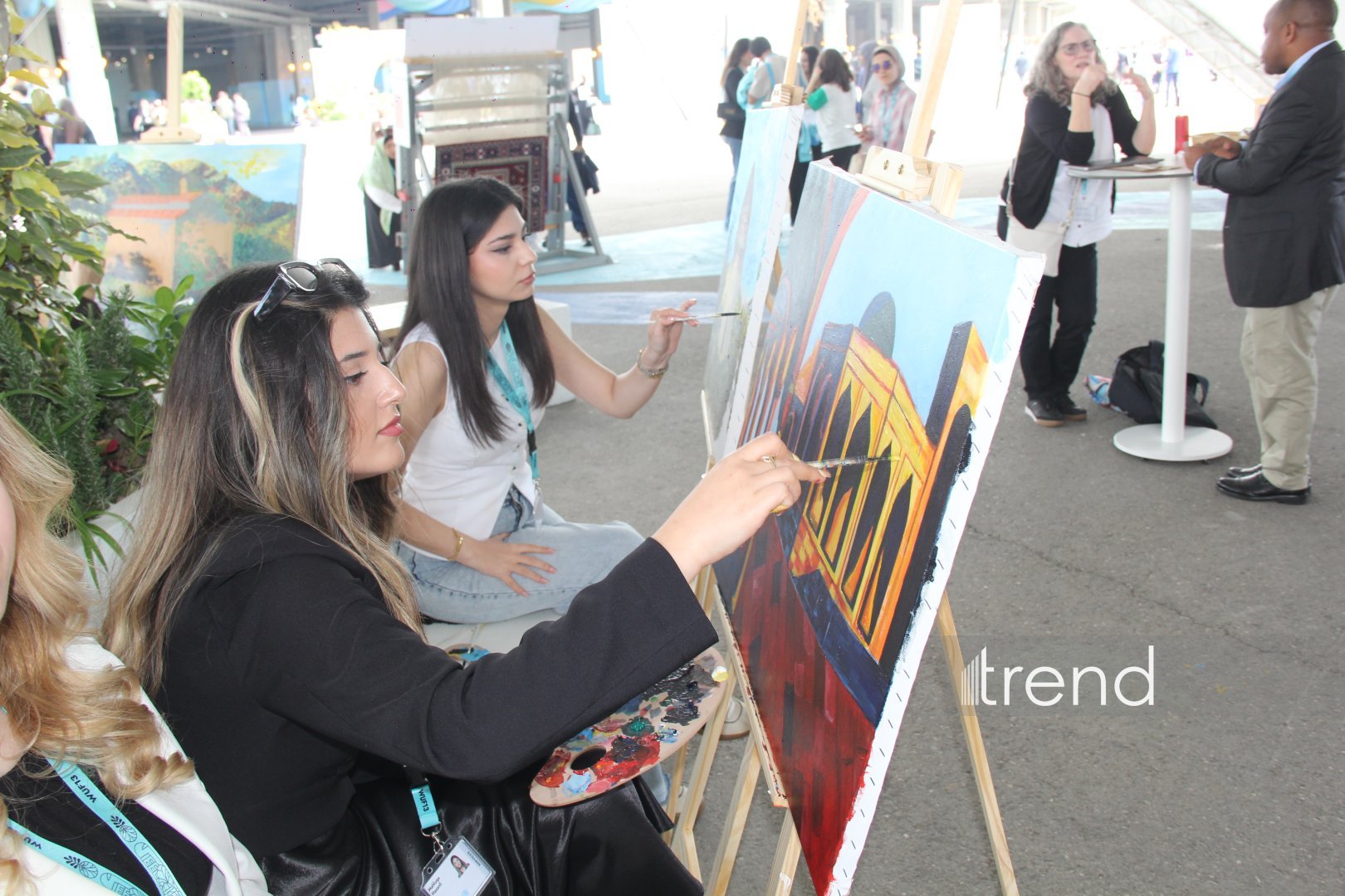 WUF13 - Gələcəyin şəhərlərinin forumu incəsənət və mədəniyyət ocağına çevrilib (FOTO)